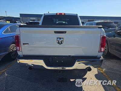 2018 Ram 1500 Laramie Crew Cab Short Bed - zdjęcie 5 z 27 - miniatura