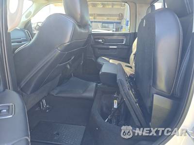 2018 Ram 1500 Laramie Crew Cab Short Bed - zdjęcie 13 z 27 - miniatura