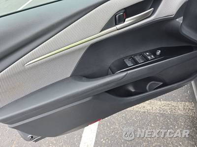 2026 Toyota Camry SE - zdjęcie 15 z 29 - miniatura