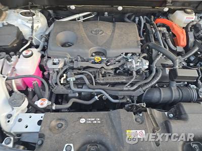 2025 Toyota RAV4 Hybrid XLE Premium - zdjęcie 15 z 19 - miniatura