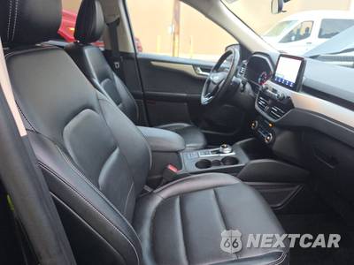 2020 Ford Escape SEL - zdjęcie 8 z 33 - miniatura