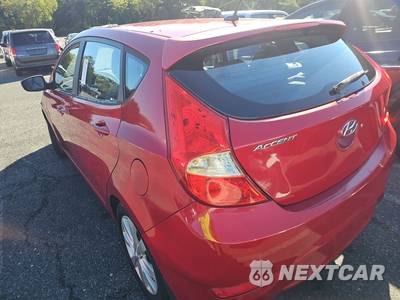 2013 Hyundai Accent SE Hatchback - zdjęcie 6 z 34 - miniatura