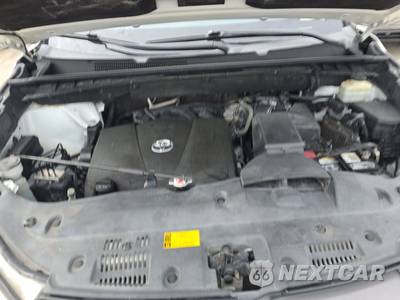 2019 Toyota Highlander XLE - zdjęcie 31 z 47 - miniatura