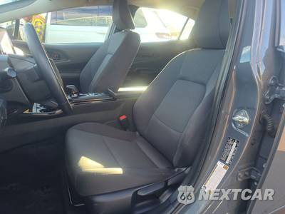 2023 Toyota Prius LE - zdjęcie 7 z 43 - miniatura