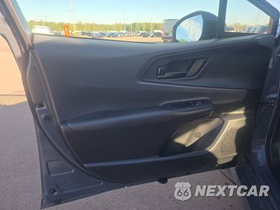 2023 Toyota Prius LE - zdjęcie 9 z 43 - miniatura