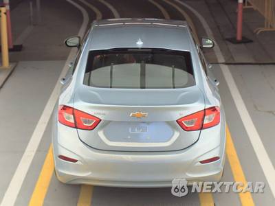 2018 Chevrolet Cruze LT Sedan 1SD - zdjęcie 5 z 30 - miniatura