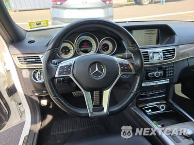 2015 Mercedes-Benz E 350 4MATIC Sedan - zdjęcie 10 z 27 - miniatura