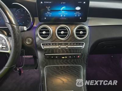 2021 Mercedes-Benz GLC 300 4MATIC - zdjęcie 13 z 32 - miniatura