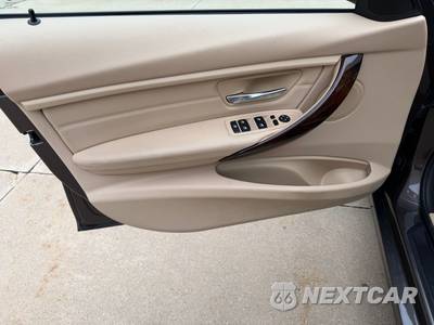 2015 BMW 3 Series Sedan 328i xDrive - zdjęcie 108 z 114 - miniatura