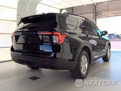 2025 Ford Explorer Active - zdjęcie 5 z 34 - miniatura