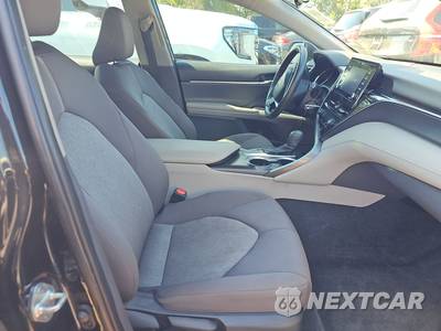 2024 Toyota Camry LE - zdjęcie 8 z 19 - miniatura