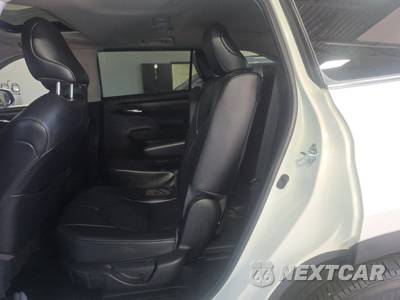 2021 Toyota Highlander XLE - zdjęcie 13 z 23 - miniatura