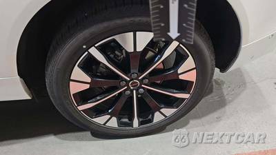 2026 Volvo XC60 B5 Plus - zdjęcie 20 z 24 - miniatura