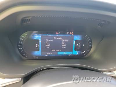 2026 Volvo XC60 B5 Plus - zdjęcie 12 z 23 - miniatura