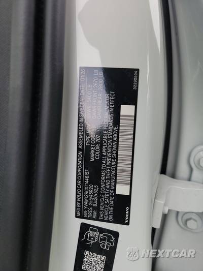 2026 Volvo XC60 B5 Plus - zdjęcie 14 z 26 - miniatura