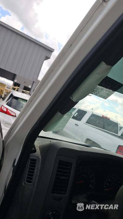 2016 Nissan NV3500 HD Cargo SV Standard Roof 146.1" WB - zdjęcie 24 z 33 - miniatura