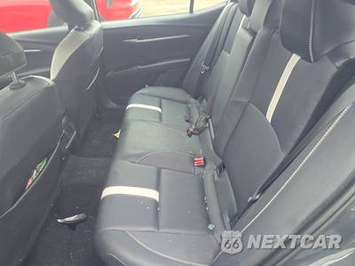 2026 Toyota Camry SE - zdjęcie 13 z 17 - miniatura