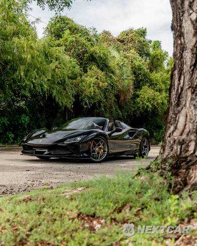 2023 Ferrari F8 Spider Convertible - zdjęcie 39 z 137 - miniatura