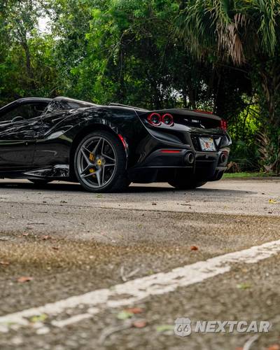 2023 Ferrari F8 Spider Convertible - zdjęcie 45 z 137 - miniatura