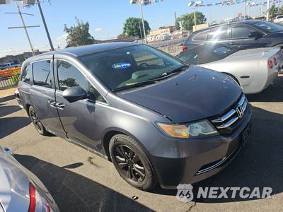 2016 Honda Odyssey SE 118.1" WB - zdjęcie 3 z 37 - miniatura