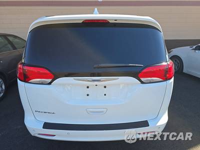 2018 Chrysler Pacifica LX 121.6" WB - zdjęcie 5 z 25 - miniatura