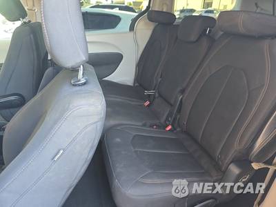 2018 Chrysler Pacifica LX 121.6" WB - zdjęcie 13 z 25 - miniatura