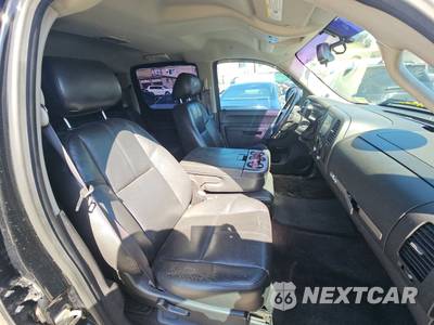 2013 GMC Sierra 1500 SLE Crew Cab Short Bed 3SA - zdjęcie 8 z 45 - miniatura