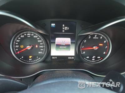 2015 Mercedes-Benz C 300 4MATIC Sedan - zdjęcie 18 z 36 - miniatura