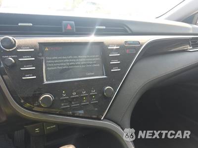 2018 Toyota Camry LE - zdjęcie 11 z 31 - miniatura