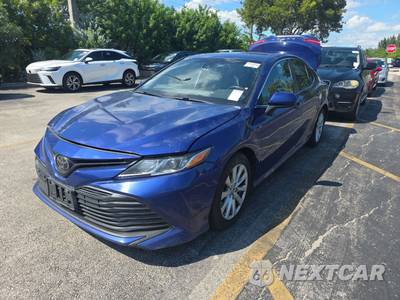 2018 Toyota Camry LE - zdjęcie 1 z 31 - miniatura