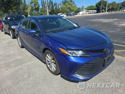 2018 Toyota Camry LE - zdjęcie 3 z 31 - miniatura
