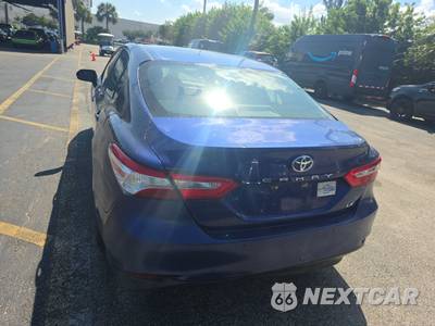 2018 Toyota Camry LE - zdjęcie 5 z 31 - miniatura