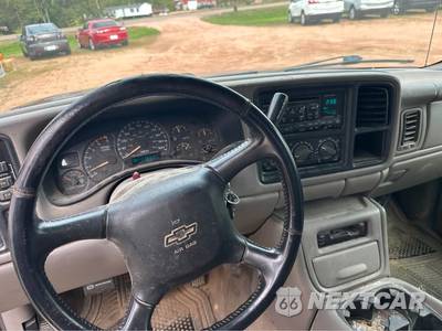 2002 Chevrolet Silverado 2500 Crew Cab - zdjęcie 15 z 17 - miniatura