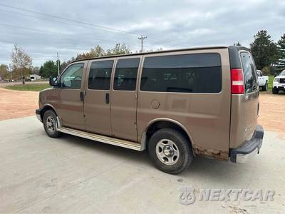 2003 Chevrolet Express 1500 Passenger Van 135.0" WB - zdjęcie 4 z 15 - miniatura