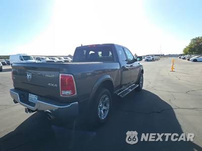 2016 Ram 1500 Laramie Extended Cab Medium Bed - zdjęcie 4 z 10 - miniatura