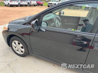 2007 Nissan Versa 1.8 SL Hatchback - zdjęcie 11 z 17 - miniatura