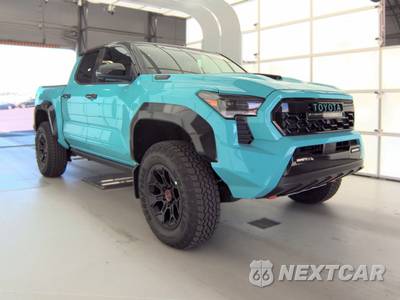 2026 Toyota Tacoma i-FORCE MAX TRD Pro Crew Cab Medium Bed - zdjęcie 3 z 22 - miniatura