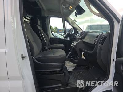 2025 Ram ProMaster 2500 Cargo Van Tradesman w/Passenger Seat Low Roof 136.0" WB - zdjęcie 8 z 30 - miniatura