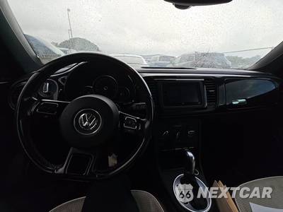 2017 Volkswagen Beetle Convertible Classic - zdjęcie 11 z 41 - miniatura
