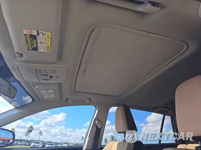 2017 Toyota RAV4 XLE - zdjęcie 18 z 36 - miniatura