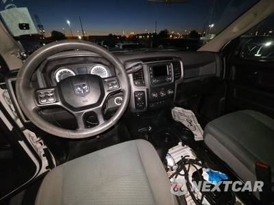 2018 Ram 2500 Tradesman Crew Cab Medium Bed - zdjęcie 11 z 37 - miniatura