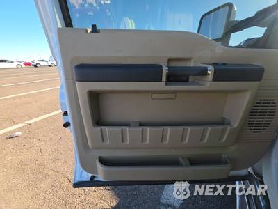 2008 Ford Super Duty F-450 Cab Chassis XLT Crew Cab DRW - zdjęcie 9 z 37 - miniatura