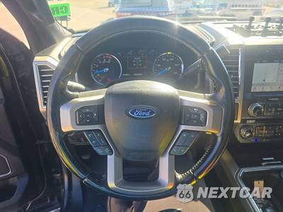 2017 Ford Super Duty F-350 Platinum Crew Cab Long Bed - zdjęcie 10 z 30 - miniatura