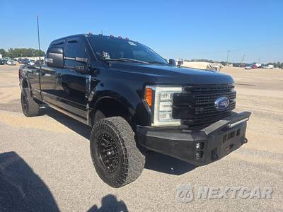 2017 Ford Super Duty F-350 Platinum Crew Cab Long Bed - zdjęcie 3 z 30 - miniatura