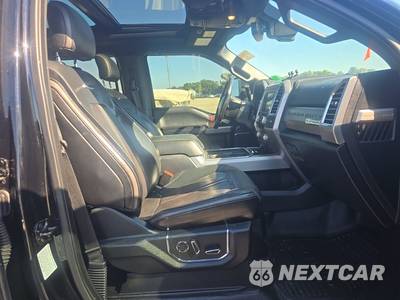 2017 Ford Super Duty F-350 Platinum Crew Cab Long Bed - zdjęcie 8 z 30 - miniatura