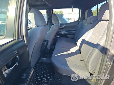 2017 Toyota Tacoma TRD Sport Crew Cab Medium Bed - zdjęcie 13 z 53 - miniatura