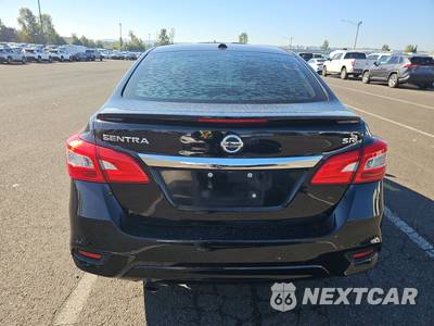 2017 Nissan Sentra SR - zdjęcie 5 z 42 - miniatura