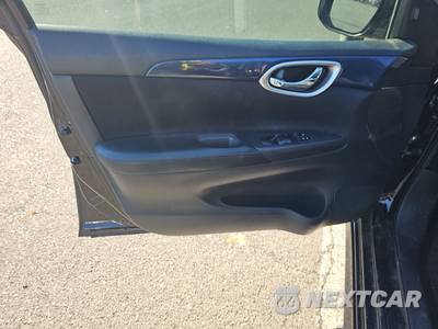 2017 Nissan Sentra SR - zdjęcie 9 z 42 - miniatura