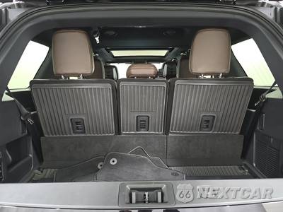 2026 Ford Expedition King Ranch - zdjęcie 17 z 21 - miniatura