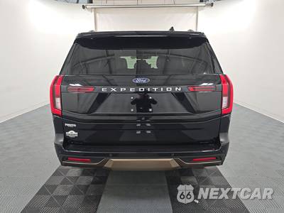 2026 Ford Expedition King Ranch - zdjęcie 5 z 21 - miniatura
